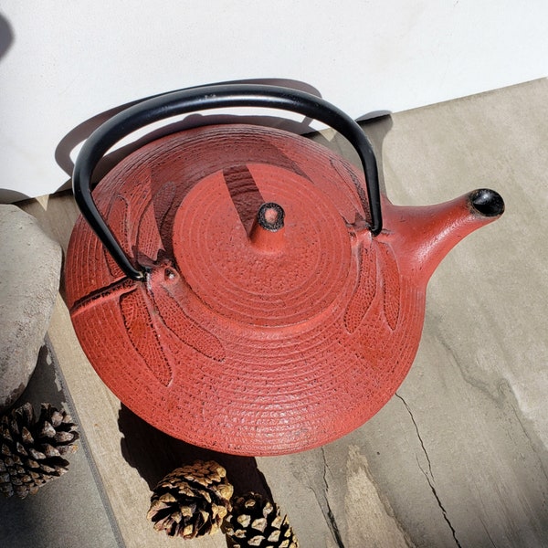 Vintage Japanese Dragonfly Cast Iron Kettle-Teapot/Red Tea Pot-Made In Japan/Asian Teaware/Tea Brewing Pot/Tea Ceremony/Gifts for Tea Lover