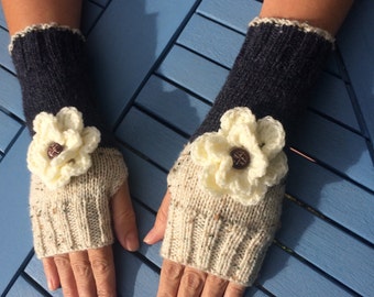 Fingerless gloves, hand knit wrist warmers, fingerless mittens with flowers, arm warmers, gloves.