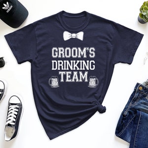 Groom&#39;s Drinking Team Wedding Funny Bachelor Party With Friends Bestman - Men&#39;s T-shirt
