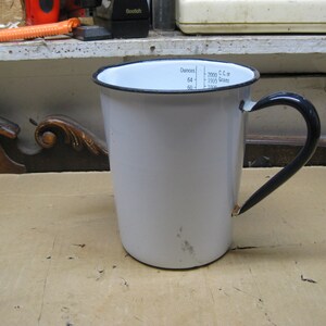 Vintage Enamelware Large Measuring Cup - 64 Ounces / 2000 CC&#39;s - Grams