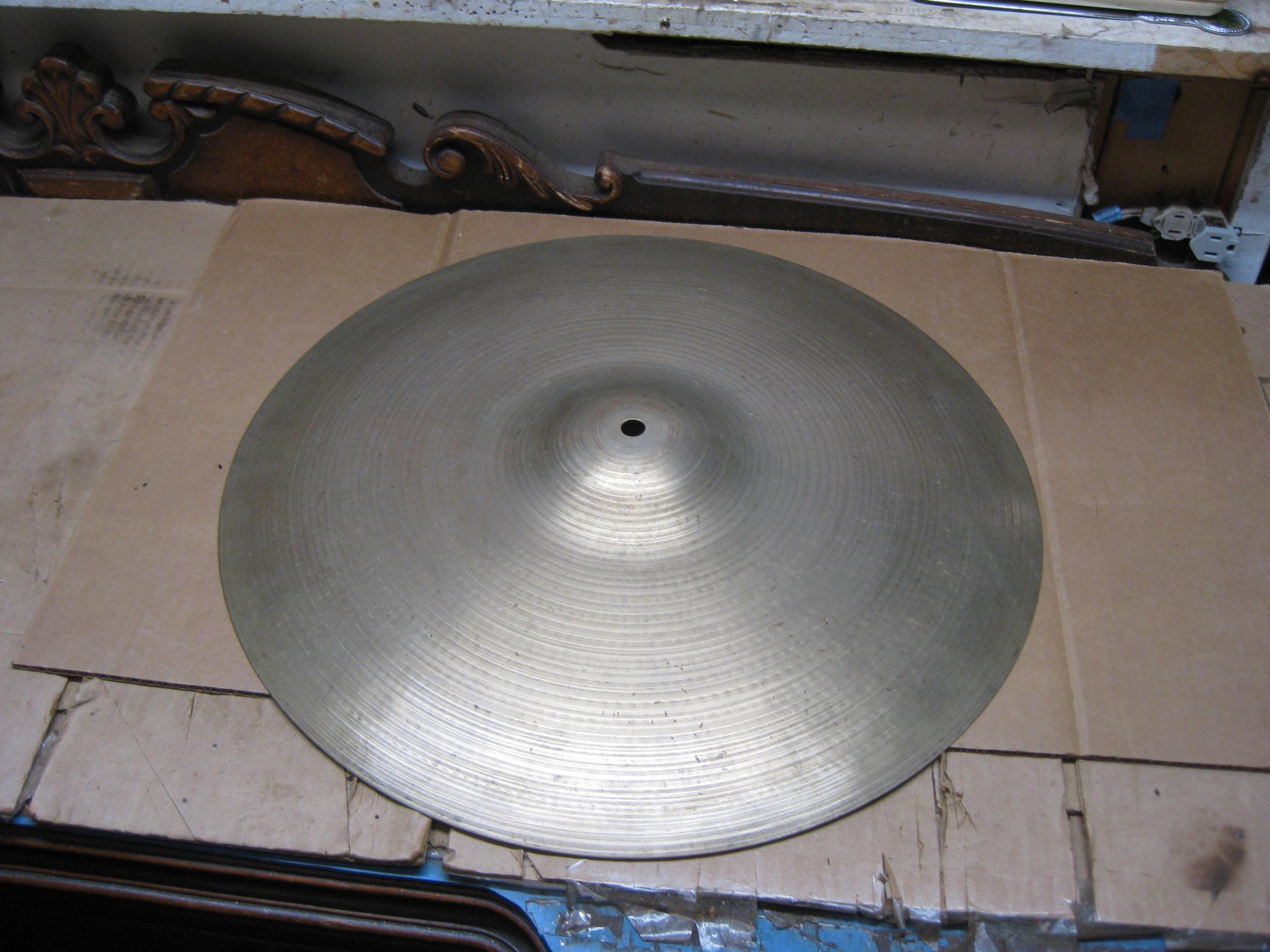Vintage Avedis Zildjian Co. 18