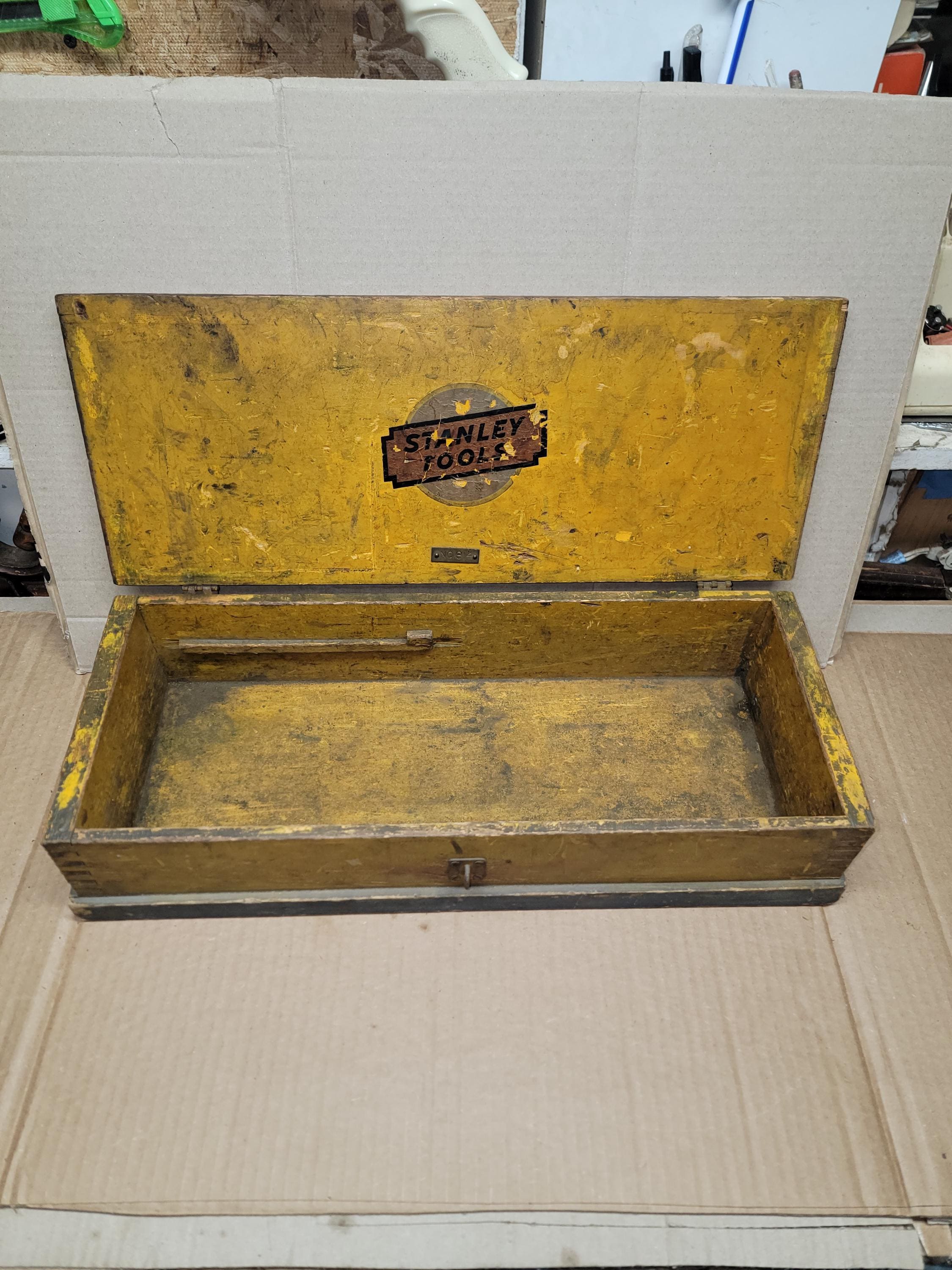 Vintage "Rare" Stanley Tools #914 Wooden Tool Box circa. 1927 (Discontinued after 1928)