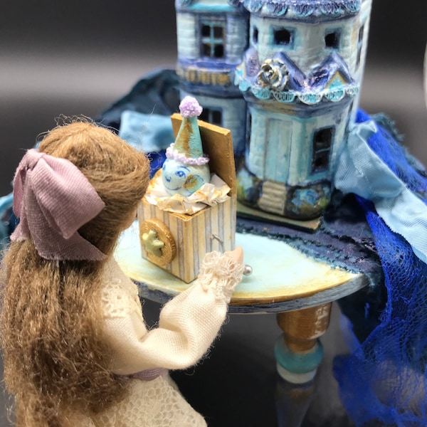 Dollhouse Miniature Jack In The Box Toy IM65106