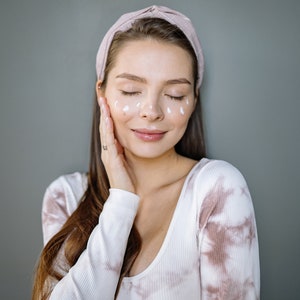 Organic Facial Cream | Collagen Moisturizer with Retinol cream | Anti-Aging Skincare for Radiant and Youthful Skin |Vegan Facial Cream image 10
