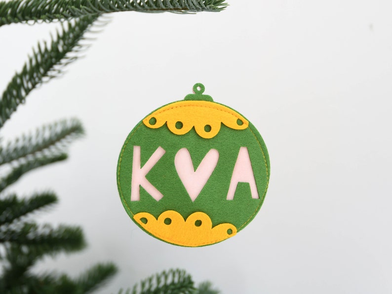 Personalised Felt Christmas Couples Bauble, Christmas Tree Decoration, Mr and Mrs Personalised tree ornament, Felt christmas decoration image 9