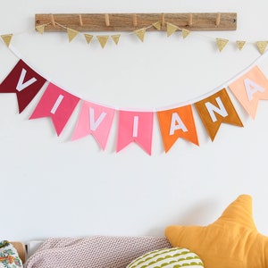 Stamina di nome rosa personalizzata Banner vivaio personalizzato Arredamento camera da letto per bambini Regalo appena nato