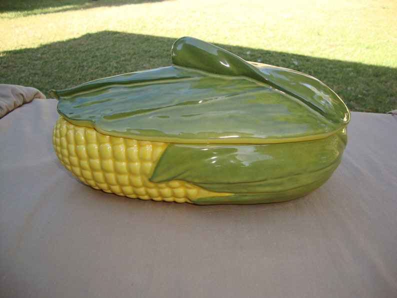 Shawnee USA Oven-Proof Casserole 74 Corn King Covered Casserole Dish
