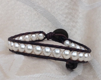 Leather and Pearl Bracelet for Women