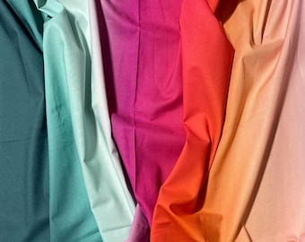 Bubblelicious Ombre Fabrics, Horizon quilting cotton fabric by the yard and half-yard, Hoffman gradient sewing material, fuchsia gradation
