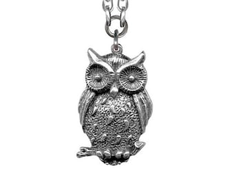 Retro Owl Necklace, Owl Charm Necklace, 60s Style Owl Necklace