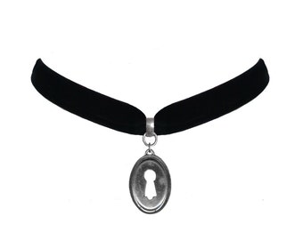 Collana girocollo a buco della serratura - Collana girocollo in velluto - Collana con ciondolo girocollo - Fatta a mano - Made in USA