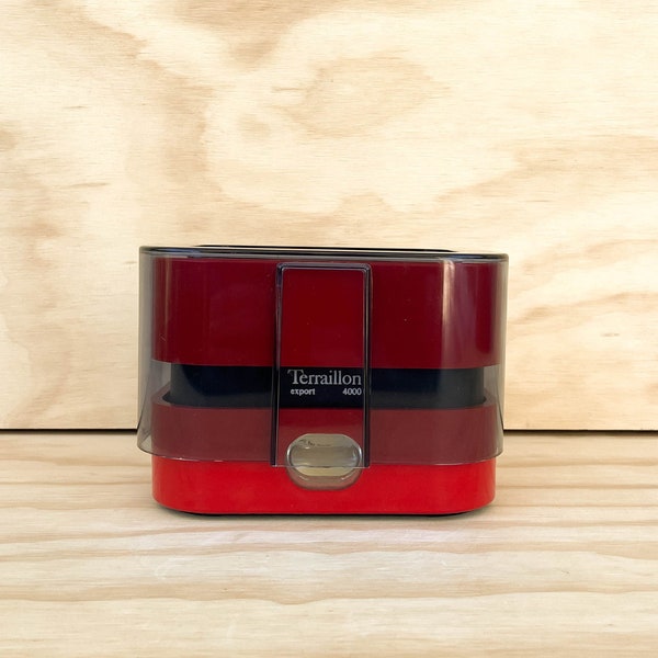 Terriallon Red Kitchen Scale - model BA 2000 by Marco Zanuso