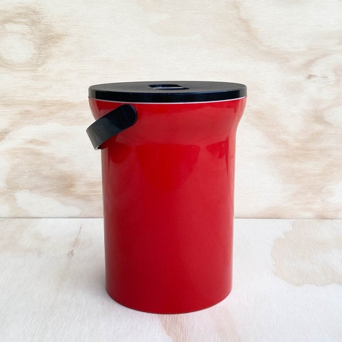 Vintage Red Vinyl Plastic Ice Bucket/retro Barware/plastic Ice - Etsy