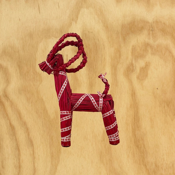 Large Red Christmas / Yule Straw Goat - Julebuk