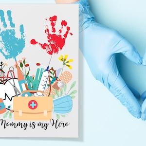 Regalo per mamma infermiera da bambini, artigianato d'arte stampabile a mano, mamma è il mio eroe, regalo di ringraziamento, regalo per la festa della mamma da bambini, bouquet di stampe a mano