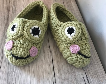 Gift for kids, house slippers, crochet slippers, girls slippers,  organic cotton slippers, women gift, frog slippers