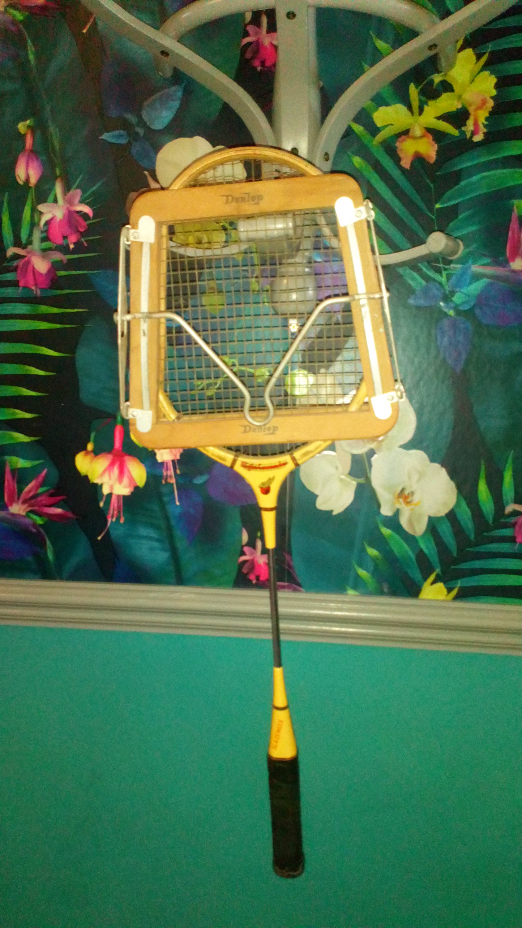 Raquette de badminton Slazenger vintage avec cadre Dunlop. Fabuleux millésime bien. Fabriqué en Angleterre - Canada