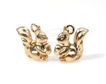 PDT-230-MG/4Pcs-squirrel Charm Pendant / 10 x 11mm /Matte Gold Plated over tin/Jewelry Making