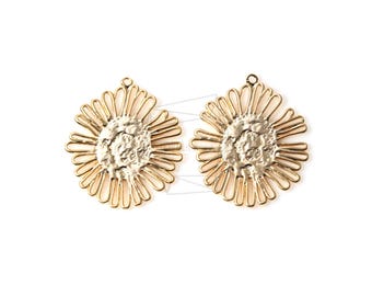 PDT-1065-MG/2PCS/Hammered Sunflower Pendant/29mm x 31mm/Matte Gold Plated over Brass/Jewelry Making