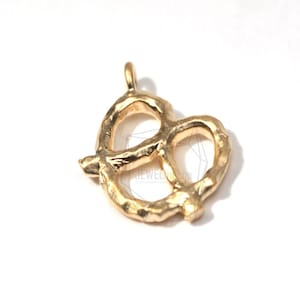 PDT-051-MG/2Pcs-Mini Pretzel Charm Pendant/Gold Plated Over Brass/Jewelry Making