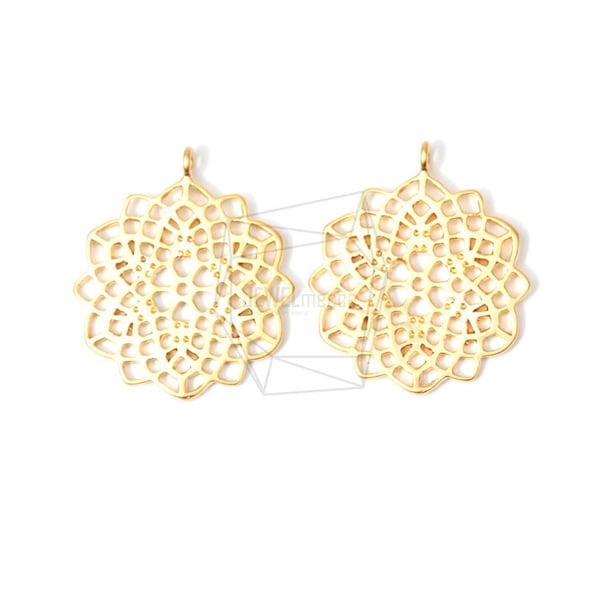 PDT-1411-MG/2PCS/Lacy Oriental Style Pendant/20mm X 20mm/Matte Gold Plated Over Brass/Jewelry Making