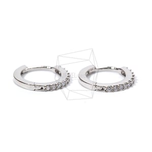 ERG-1668-R/2 piezas/Anillo redondo con pendiente de poste cúbico/13 mm x 12 mm/Latón chapado en rodio, circonita cúbica/Fabricación de joyas