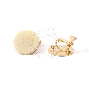 ERG-579-MG/2PCS/Round Disc Brushed Texture Clip On Earring/20mm X 20mm/Matte Gold Plated Over Brass/Jewelry Making