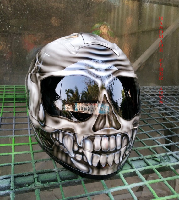 Unique Custom Airbrushed Motorbike Helmets that will blow you away