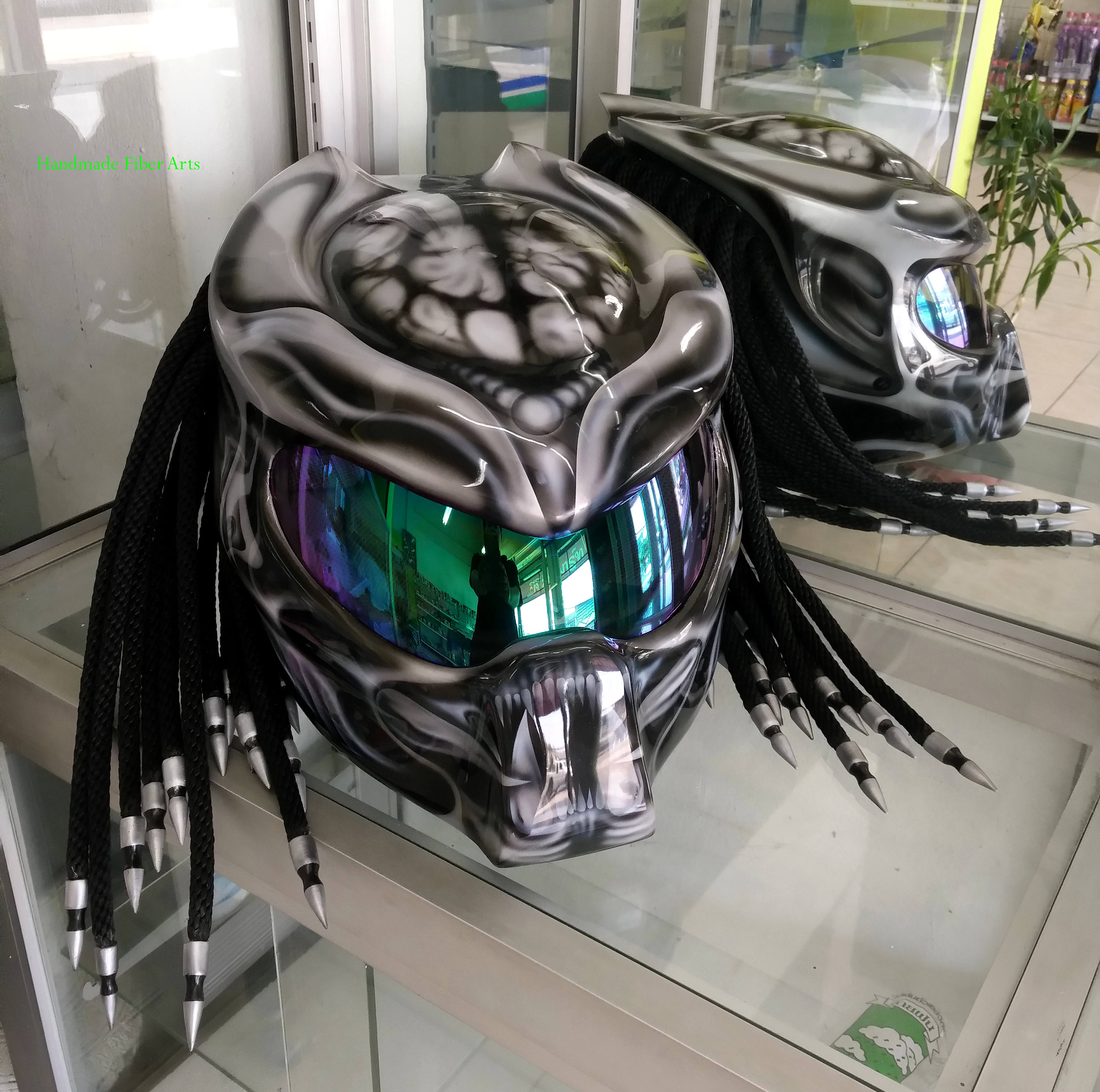 Casque de moto Predator personnalisé -  Canada