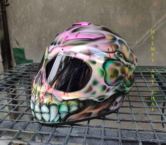 Unique Custom Airbrushed Motorbike Helmets that will blow you away