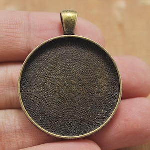 5pcs Round Pendant Trays,Antique Bronze Pendant Trays Bezels,30mm Sturdy Setting Findings Blanks,metal Cabochon Mountings Wholesale.