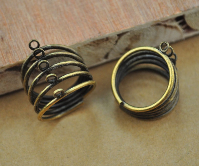 jewelry ring blanks ring blanks,10 Wholesale Antique Bronze Rings,1 inch diameter Rings 5 Holed 5 wires Settings