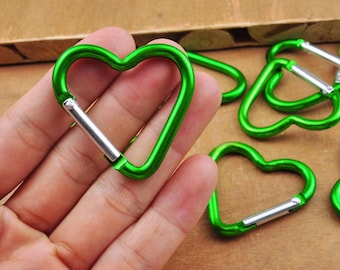 Green Heart Carabiner Key Chain，Aluminum Carabiner Clips,Backpack Carabiners,Camping Carabina Karabiner,Carabiner Snap hook clasp spring