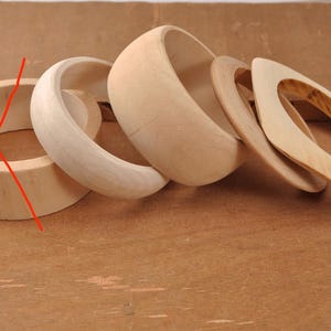 Brazalete de madera sin acabado, brazalete de madera natural, 4 piezas surtidas originales de brazaletes redondos de madera