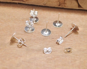 Boucles d’oreilles vierges-100pcs (50 paires) Plaqué argent 8mm Flat-Pad Earring Posts and Backs bijoux de bricolage trouver des fournitures