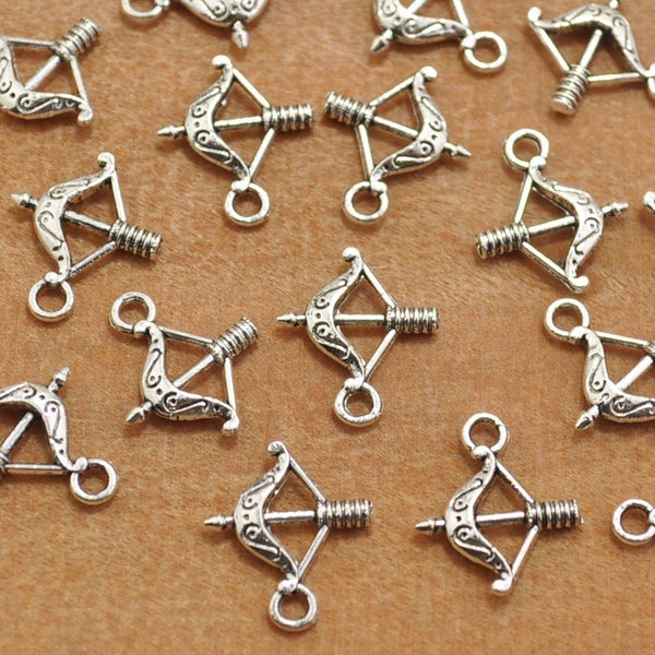 wholesale Pfeil Anhänger, 30 Stück kleine Bogen und Pfeil Charms Anhänger Antiqued Silber Ton Pfeil Anhänger (doppelseitig und 3D) 16 x 14 mm