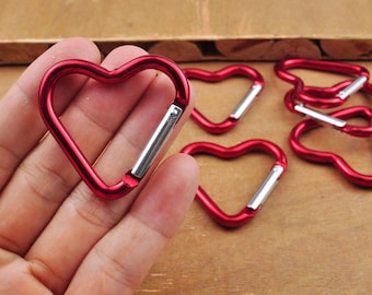 Red Heart Carabiner Key Chain，Aluminum Carabiner Clips,Backpack Carabiners,Camping Carabina Karabiner,Carabiner Snap hook clasp spring