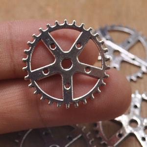 20pcs Antique Silver Gear Charm--Gear Pendant--Toothed Wheel--Wheel Gear--Fittings--Jewelry Making Supplie--25mm