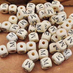 100 Stück / 200 Stück Holzbuchstaben M Perlen, Holzperlen, natürliches Alphabet / Buchstabenwürfel Holzperlen, Wortperlen 10x10mm