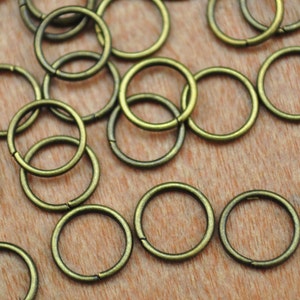 Antique Bronze Jump Rings,200 pcs 8x0.9mm Nickel Free bronze Jump Rings,Round Jumprings,Bronze open jumpring,chain connectors..