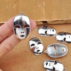 10-50Pcs Mask Charms,Antique Silver Tone,Mask Pendant,Halloween Mask,Mask necklace,Bracelet or keyring pendant,diy jewelry supplies,39x25mm