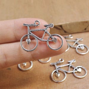 Bike, Bicycle Pendants, Bike Charms, Vehicle, Transportation,20pcs Silver bicycle pendant Jewelry Making Findings, 30x22mm