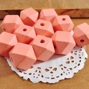 100Pcs Geometric Natural Wood Beads,Pale Pink, Polygonal 20mm Hand painted Beads, hexagon wooden beads,jewelry wood bead supply - FF3805