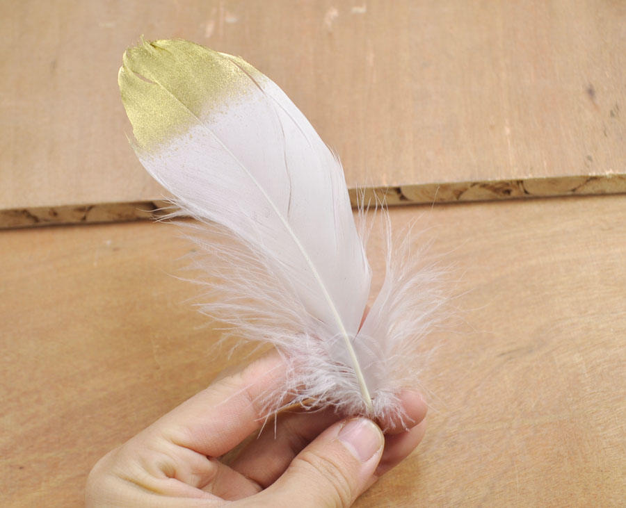 10/20/50pcs Gold Dipped White Feathers Crafts,goose Feathers With Gold Tips  Loose Painted for Millinery,wedding,supplies 6-8 Inch 