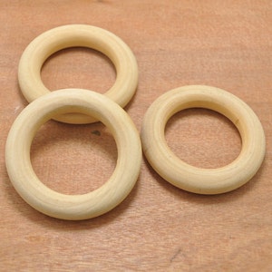 Wood Rings,30pcs 55mm Unfinished Wooden Rings Sale,wooden ring for necklace.natural wood rings pendant