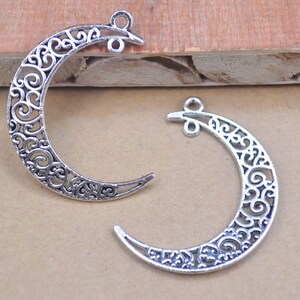 Silver Moon, Moon Charm, Moon Pendant,Antique Silver Tone Moon Pendant Charm Finding,Craft Supplies, Jewelry Making,30mx 37mm.