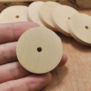 20pcs 40mm Flat Round Natural Wooden Bead Flat Cylinder Unfinished Round Wood Bead Center Hole