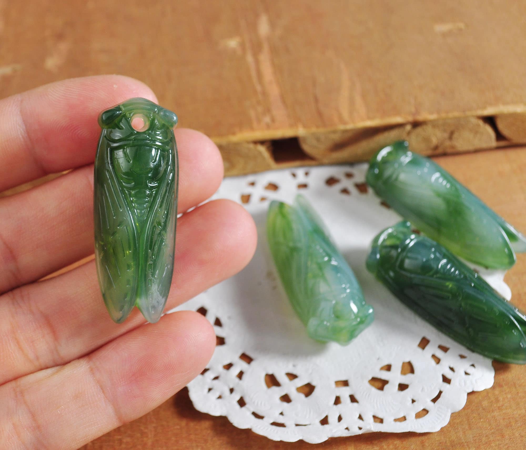 Cicada acrilica vintage, ciondolo cicada verde, cicada charm, accessori ornamento acrilico Cicada, gioielli che fanno artigianato fatto a mano fai-da-te