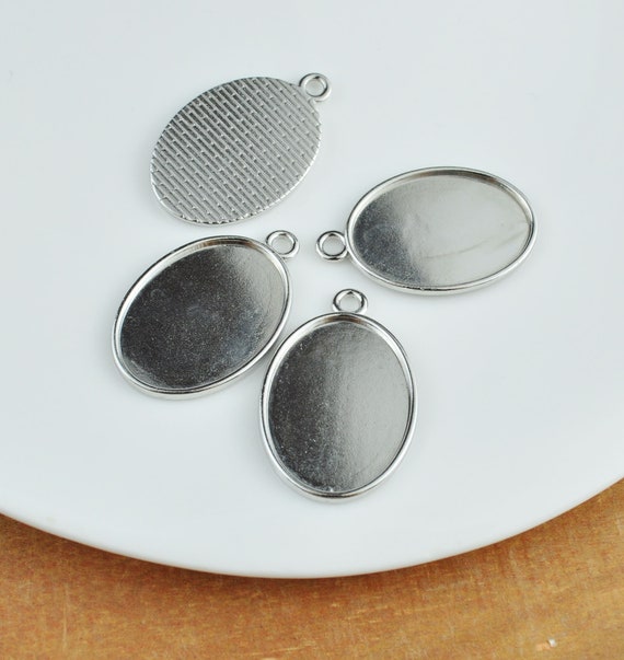 20 Set Di Vassoi Per Pendenti Rotondi In Tonalità Argento Antico - Foto 8