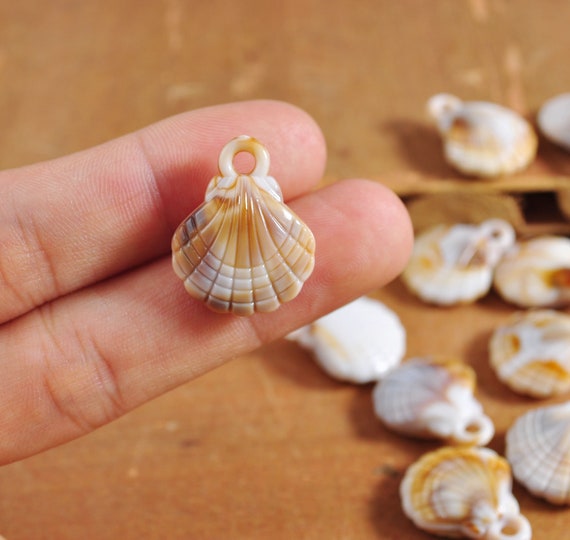 Shell beads for outlet jewellery making